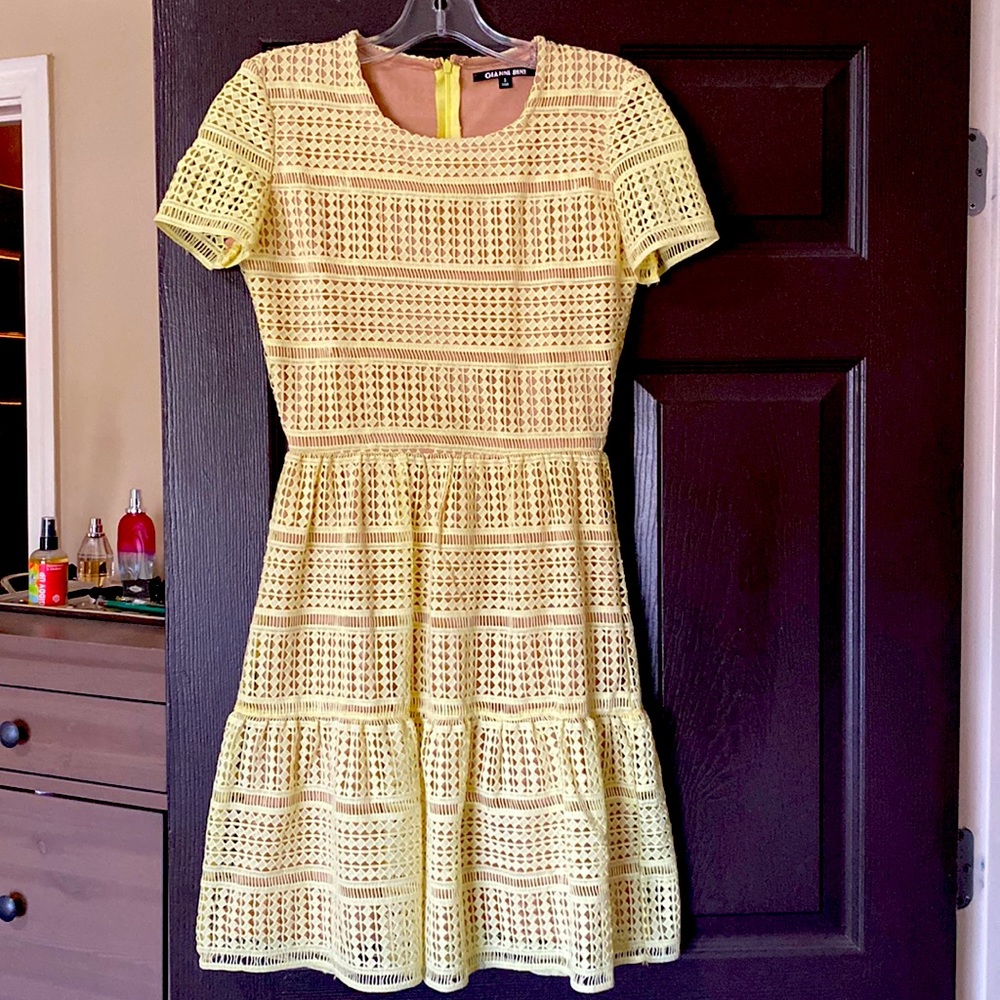 Gianni Bini pale yellow fit and flare dress